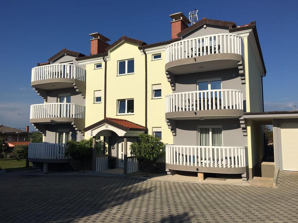 Apartments Barbic Umag Exterior photo